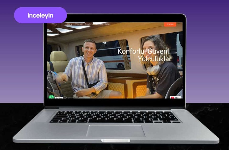 Antalya VIP Transfer web sitesi tanıtım görseli – lüks araç içinde seyahat eden turistler dizüstü ekranında gösteriliyor.